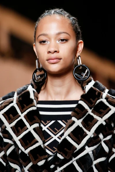 Look 107